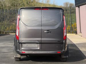Ford Transit Custom CUSTOM LIMITED EDITION - Image 4