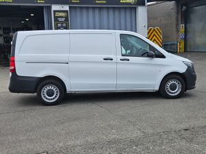 Mercedes-Benz Vito 2022 - Image 2