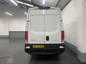 2025 Iveco Daily Panel Van - Image 4