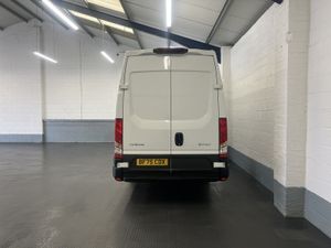 2025 Iveco Daily Panel Van - Image 4