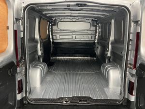 2023 Renault Trafic Panel Van - Image 2