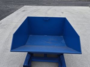 750L Tipping Skips - Image 4