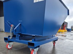 1750L tipping skips - Image 3