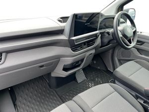 Volkswagen Transporter Trendline SWB 150hp Auto (P - Image 2