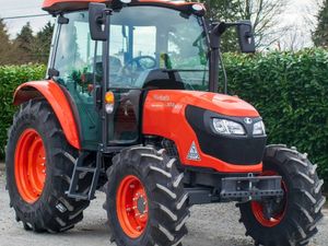 New Kubota M4073 Tractor - Image 3