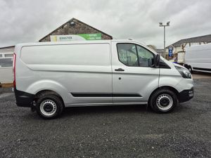 FORD TRANSIT CUSTOM LOW MILEAGE INCLUDES VAT - Image 3