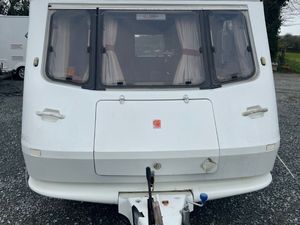 5 berth caravan - Image 2