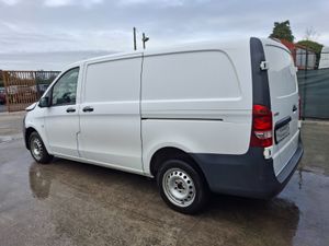 172 Mercedes Vito - Image 4