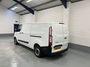 2023 Ford Transit Custom Panel Van - Image 4