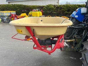 Vicon PS04 Fertiliser Spreader - Image 3