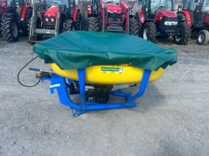 Fleming V800 Fertiliser Spreader - Image 4