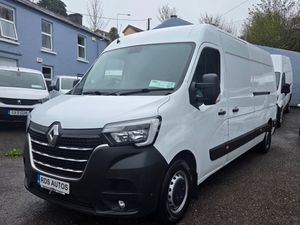 🔥23 RENAULT MASTER WITH A/C🔥 - Image 3