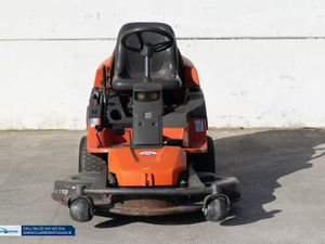2016 Husqvarna R418 TS Lawnmower - Image 2