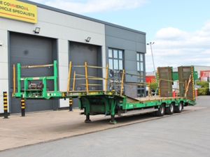 2017 MONTRACOM TRI-AXLE LOW-LOADERRUCK - Image 3