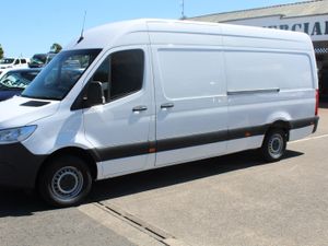 2022 Mercedes-Benz Sprinter 315 L3H2 Progressive - Image 3
