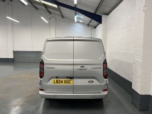 2024 Ford Transit Custom Panel Van - Image 4