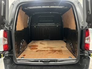 2022 Peugeot Partner Small Panel Van - Image 2