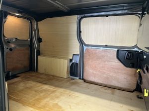 2023 Peugeot Expert Panel Van - Image 3