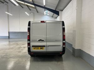 2022 Renault Trafic Panel Van - Image 4