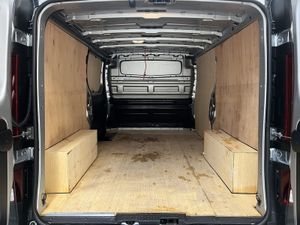 2022 Renault Trafic Panel Van - Image 2