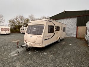Trible bunk beds caravan - Image 3