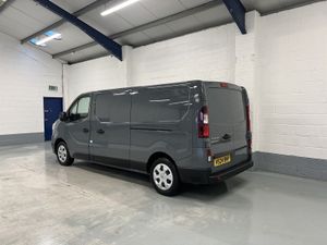 2024 Renault Trafic Panel Van - Image 4