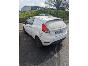 Ford Fiesta 1.5 TDCI BASE— TRADE SALE ONLY — - Image 4