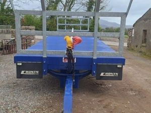 2023 Cronin 32' Bale Trailer - Image 3