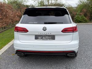 2023 Volkswagen Touareg 286 R-Line Commercial - Image 3