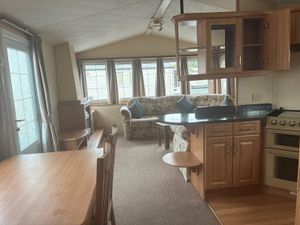 NOTHING IS GRANDER THAN A WILLERBY GRANADA - Image 3