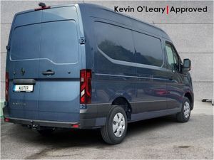 Renault Master FWD MM35 dCi 170 AUTO Camera - Image 3