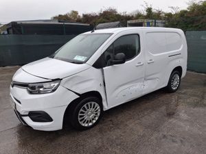 231 Toyota Proace City LWB - Image 2
