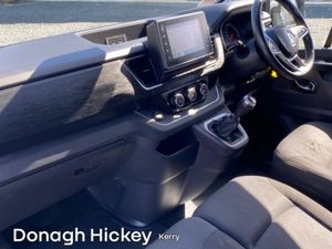 Renault Trafic TRAFIC LL30 BLUE DCI 130 SPORT - Image 2