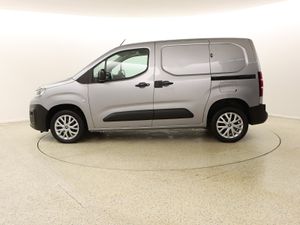 2023 Citroen Berlingo 1.5 HDI Enterprise 3 seater - Image 4