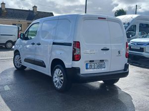 2020 PEUGEOT PARTNER PROFESSIONAL DIESEL VAN - Image 4