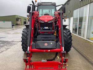 2019 Massey Ferguson 6715S - Image 3