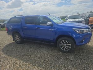 Toyota Hilux 2.4 D4D Invincible - Image 3
