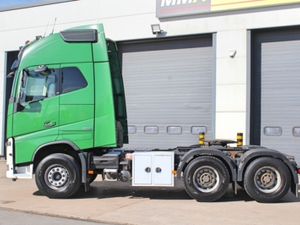 2019 VOLVO FH 16- 650  6X4 150 TON G/TROTTER XL - Image 4