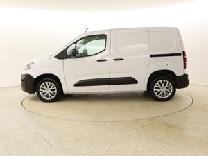 2022 Citroen Berlingo 1.5 HDI Enterprise 3 seater - Image 4