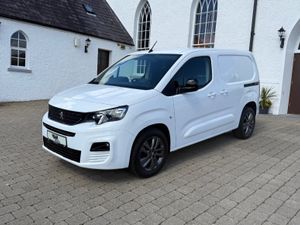 2020 (202reg) Peugeot Partner Professional 100 GT - Image 3