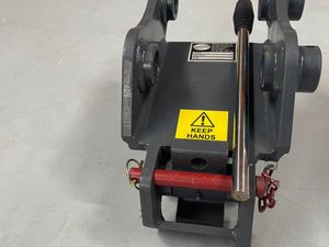 Strickland 3t Spring Hitches - Image 3