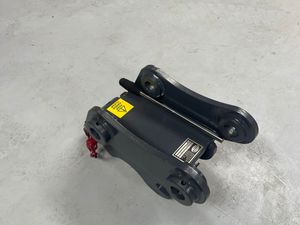 Strickland 4-5t Spring Hitches - Image 2