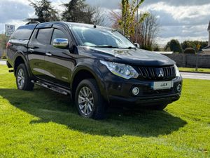 ABSOLUTELY IMMACULATE AND STUNNING 2016 L200 - Image 2