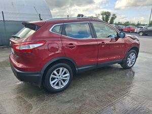 2017 Nissan Qashqai Light Damage - Image 3