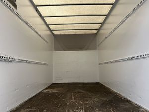 2023 Ford Transit Luton Box Van - Image 2