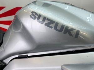 2003 Suzuki SV650 S - Image 4