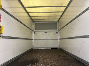 2023 Ford Transit Luton Box Van - Image 2