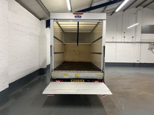 2023 Ford Transit Luton Box Van - Image 3