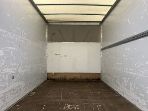 2023 Mercedes-Benz Sprinter Luton Box Van - Image 3