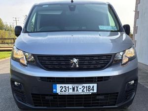 Peugeot Partner Only 40k kms 3 Seater Sliding Door - Image 2